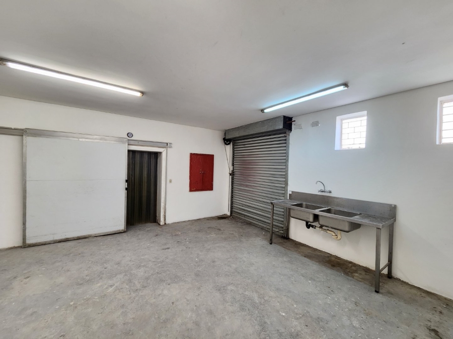 To Let commercial Property for Rent in Somerset West Western Cape